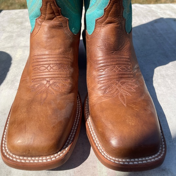 Tony Lama Turquoise Cowboy Boots - Picture 10 of 10